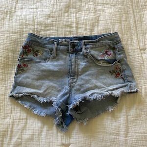 MOSSIMO Supply Co Embroidered denim shorts!